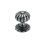 BURNISHED 32 MM FLOWER CABINET KNOB