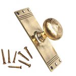 BRASS KNOB ON PLATE