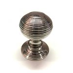 BRASS BEEHIVE DOOR KNOBS - Image 2