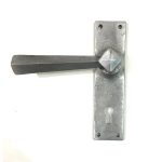 PEWTER STRAIGHT LEVER LOCK HANDLE