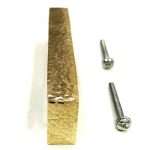 Polished brass hammered square pull handle115 mm - Image 2